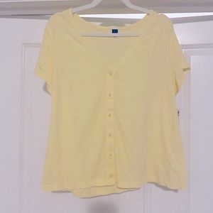 Old navy women’s button-down tee